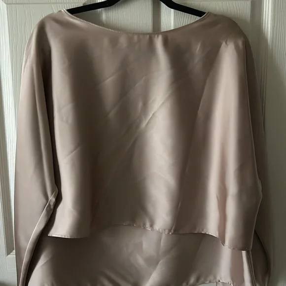Antonio Melani Blyss Drapey Satin Boat Neck Long Sleeve Champagne Blouse Size L - Picture 6 of 10